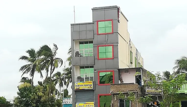Hotel Trimurti Heights